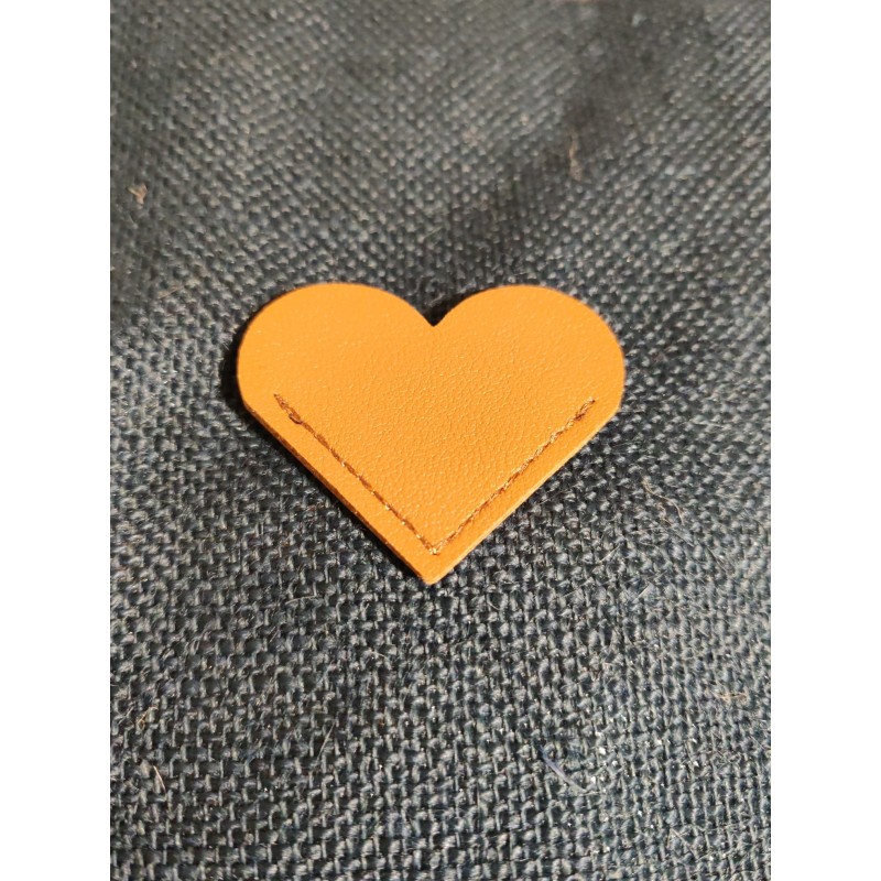 Marque page coeur en cuir