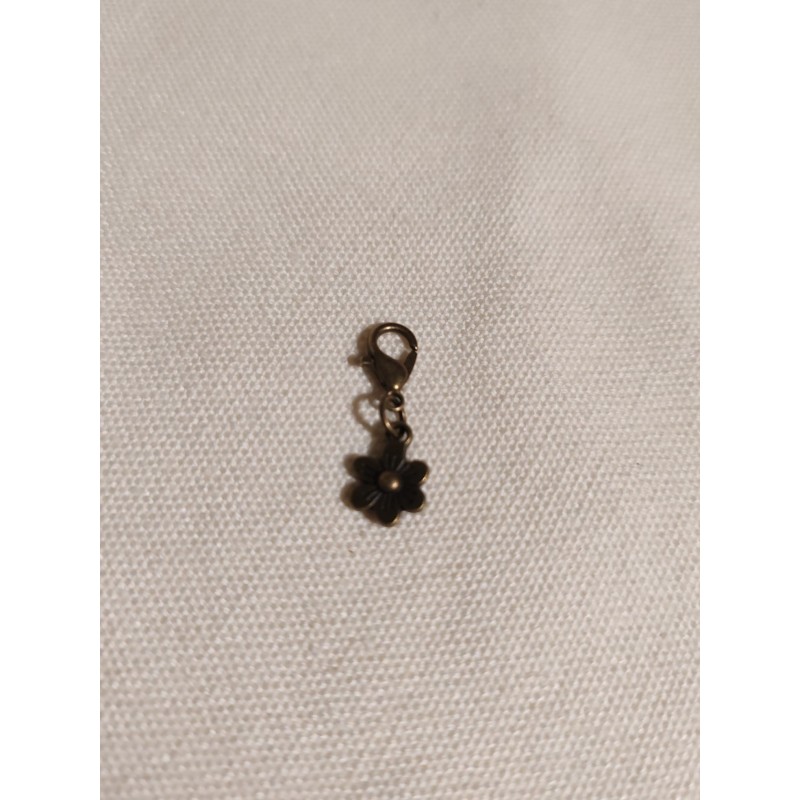 Breloque petite fleur