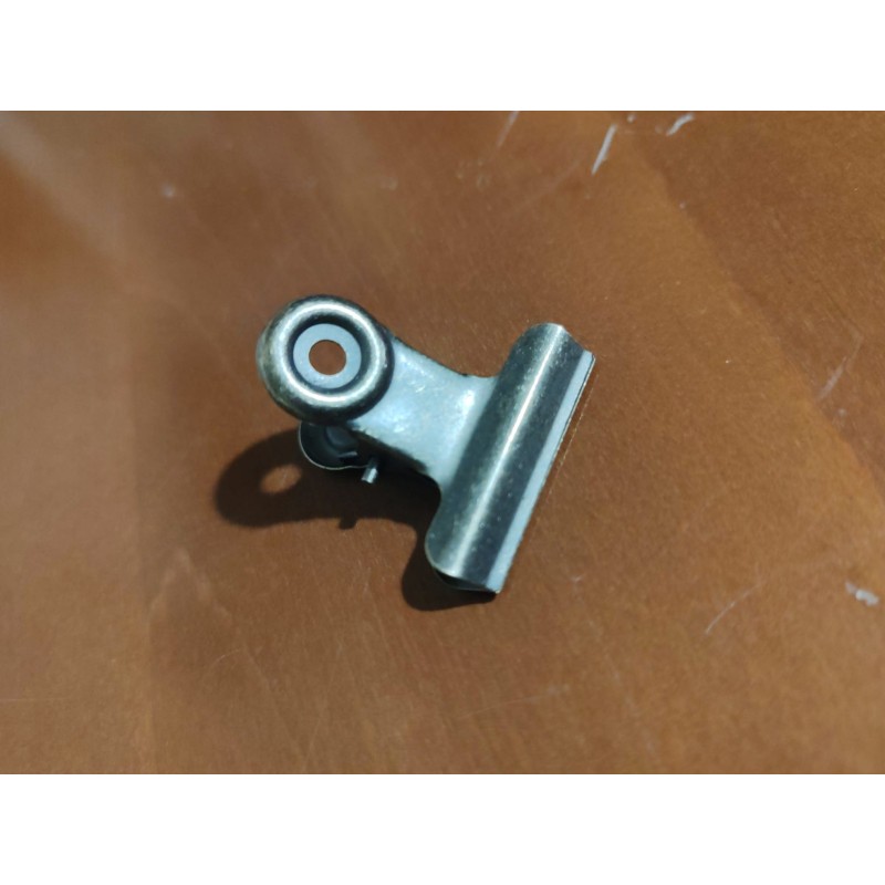 Pince vintage pour carnet de voyage