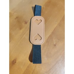 Porte stylos coeur en cuir avec élastique