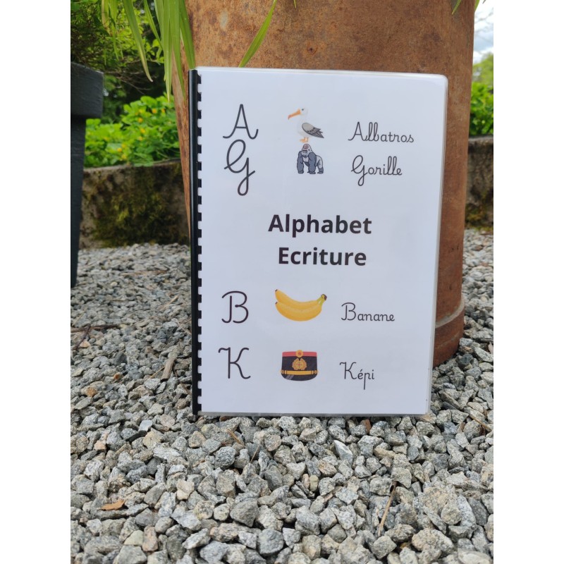 Livret alphabet pour apprendre à écrire